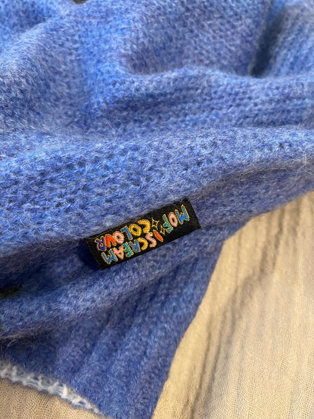 MOFiscreamcolour Blue Graphic Dog Print Womens Sweater. One size - Picture 7 of 9